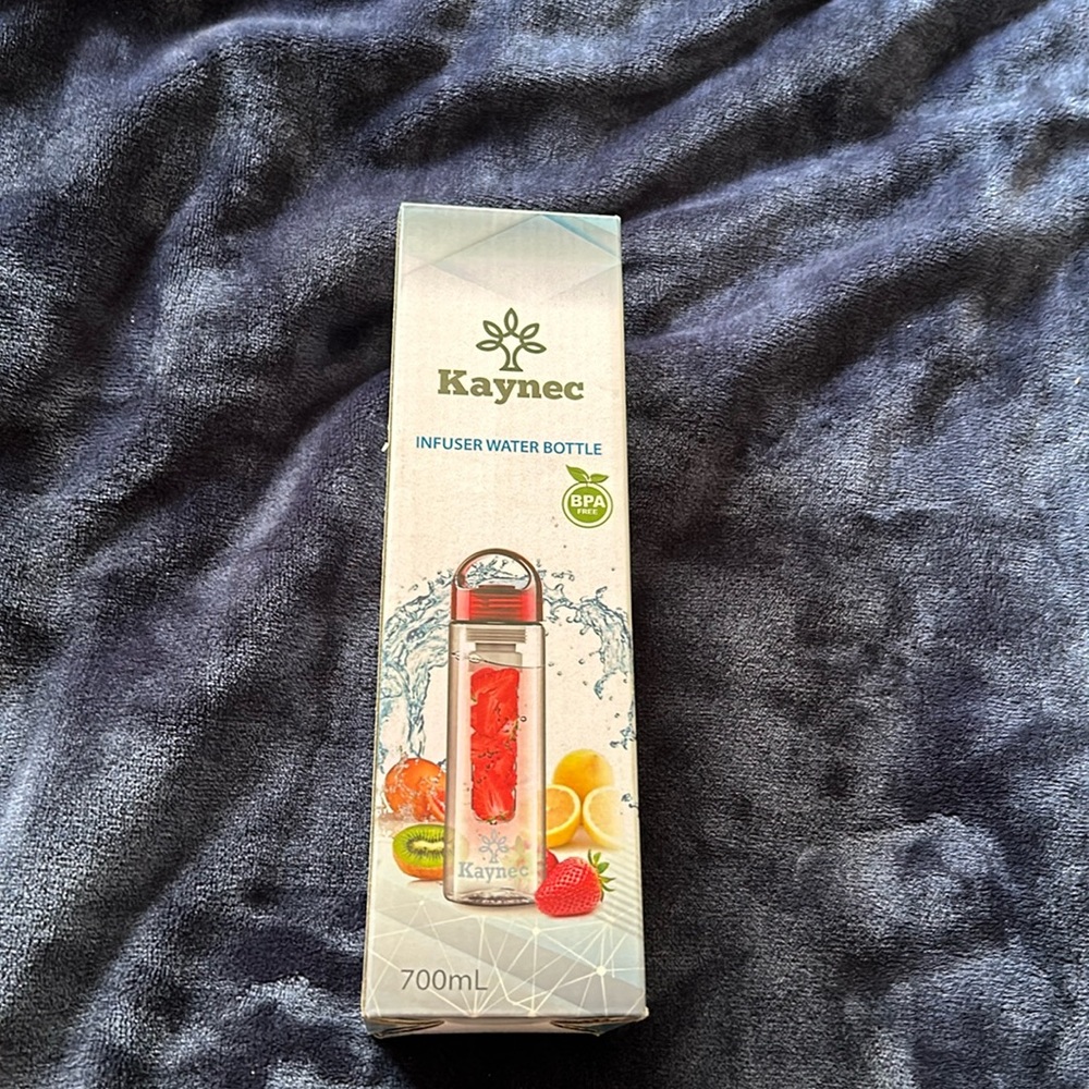 *Host Pick!* Infuser water bottle